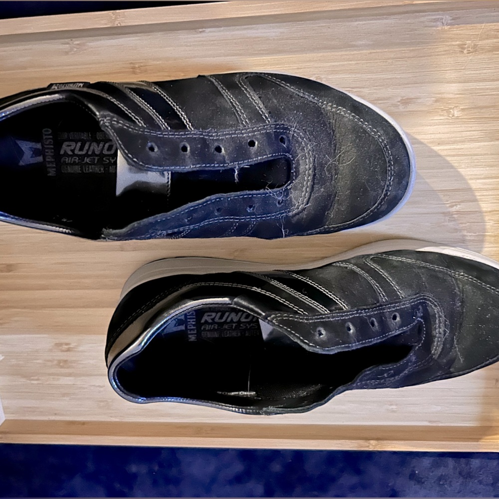 Mephisto black lace up size 7.5